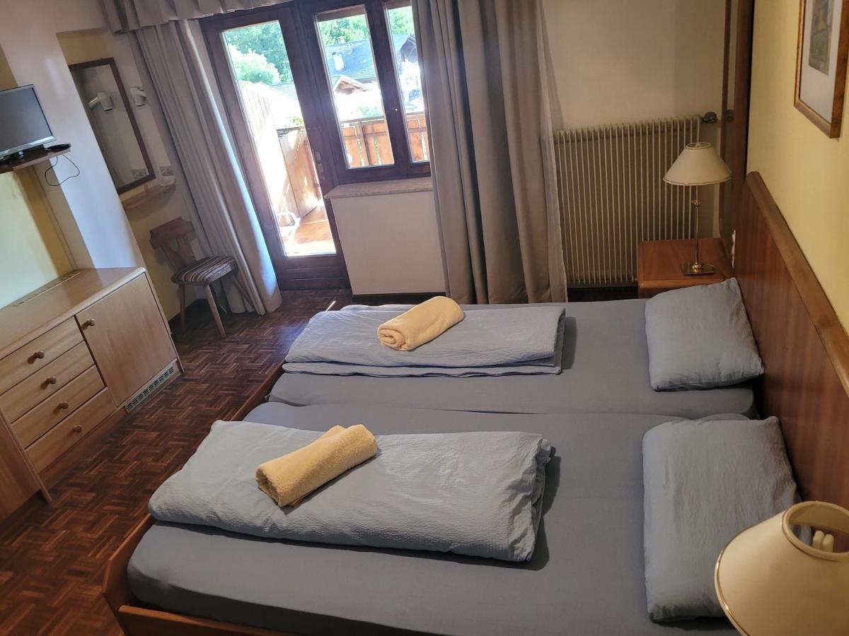 Appartements Pension Sonia Фунес Екстер'єр фото