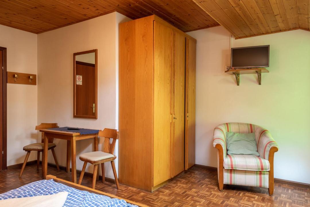 Appartements Pension Sonia Фунес Екстер'єр фото