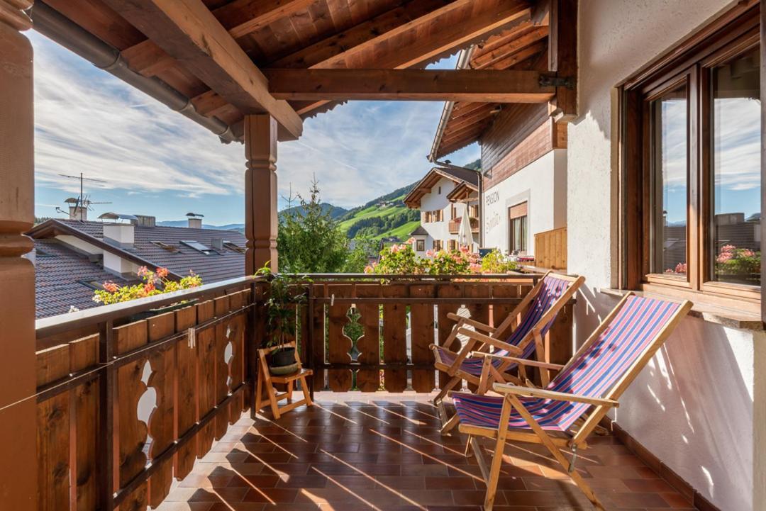 Appartements Pension Sonia Фунес Екстер'єр фото