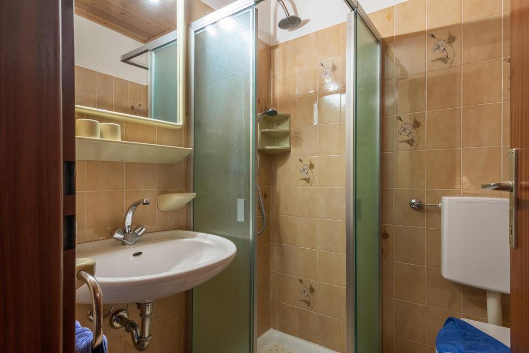 Appartements Pension Sonia Фунес Екстер'єр фото