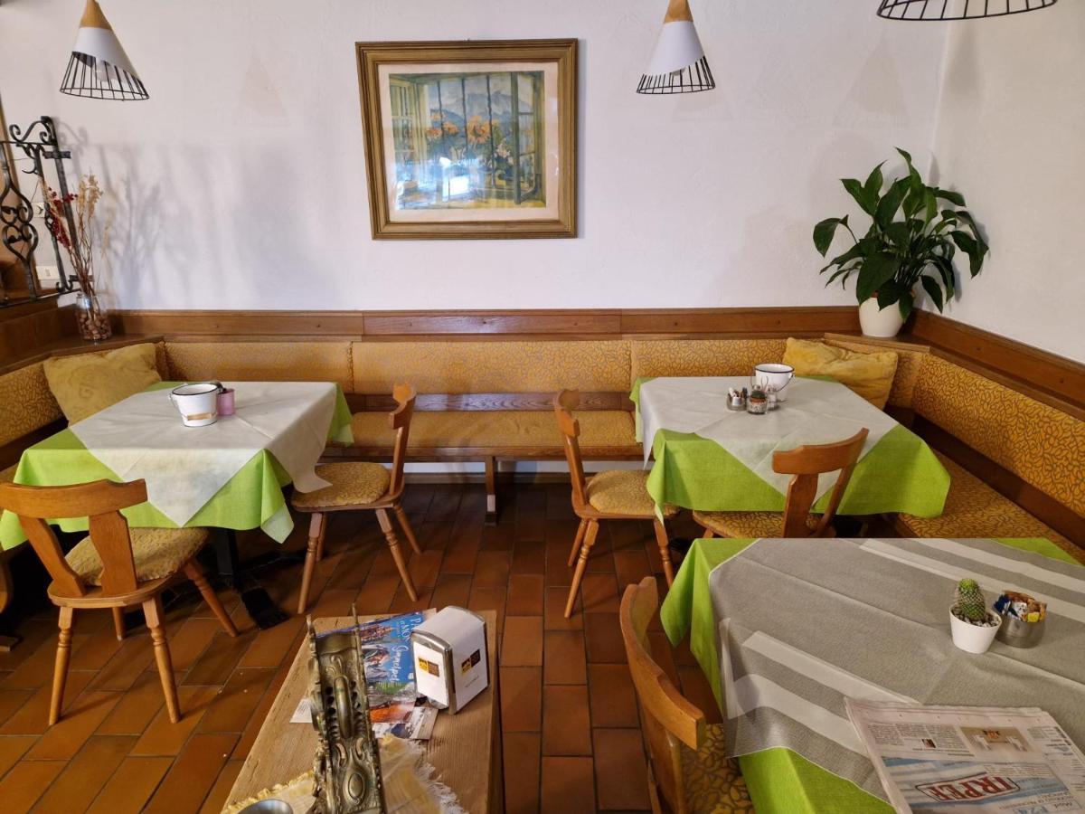Appartements Pension Sonia Фунес Екстер'єр фото