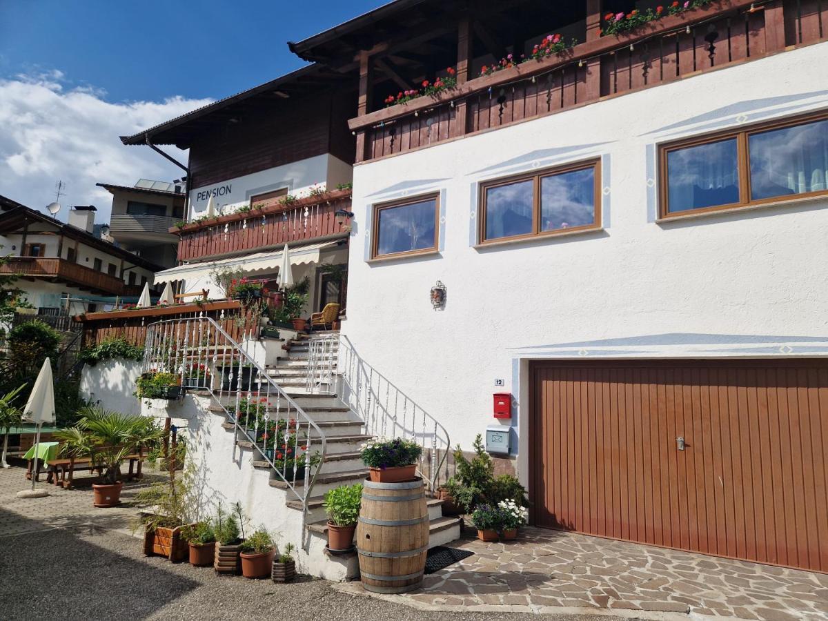 Appartements Pension Sonia Фунес Екстер'єр фото