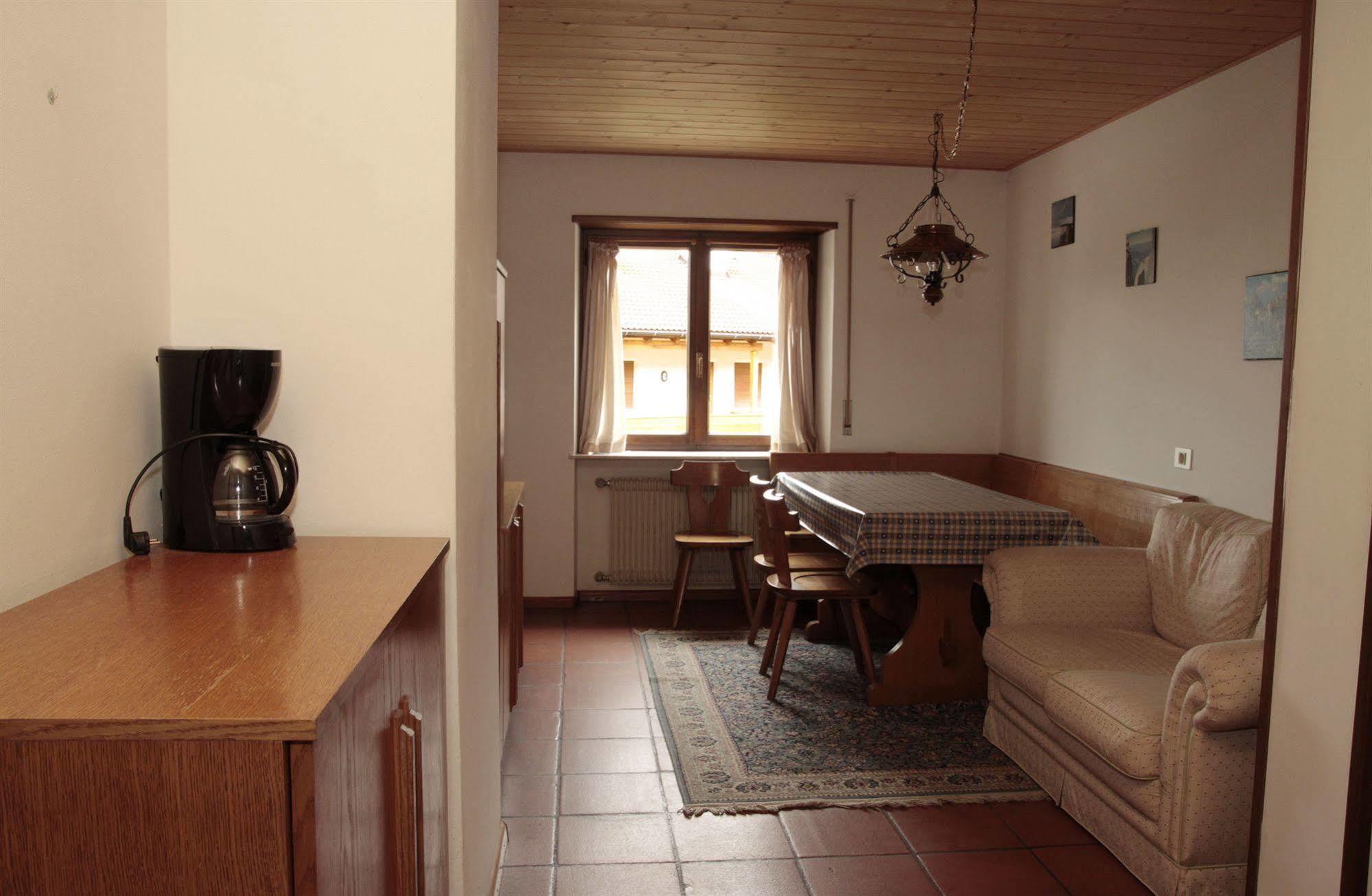 Appartements Pension Sonia Фунес Екстер'єр фото