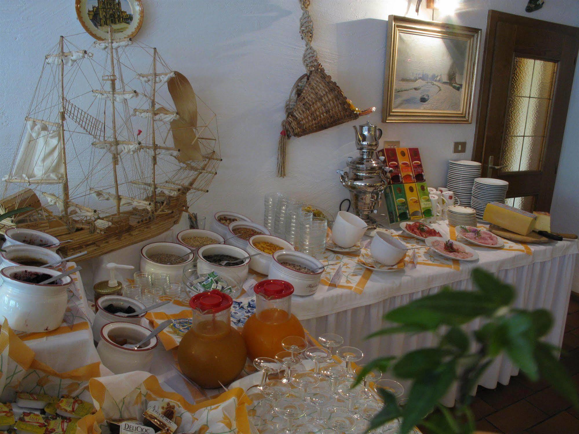 Appartements Pension Sonia Фунес Екстер'єр фото
